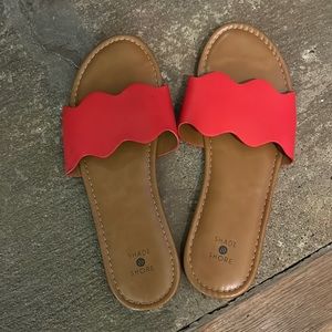 SHADE & SHORE Sz 9 red slides